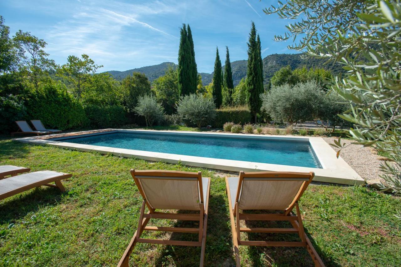 Bed and Breakfast Le Champ Des Oliviers Oppède Exterior foto